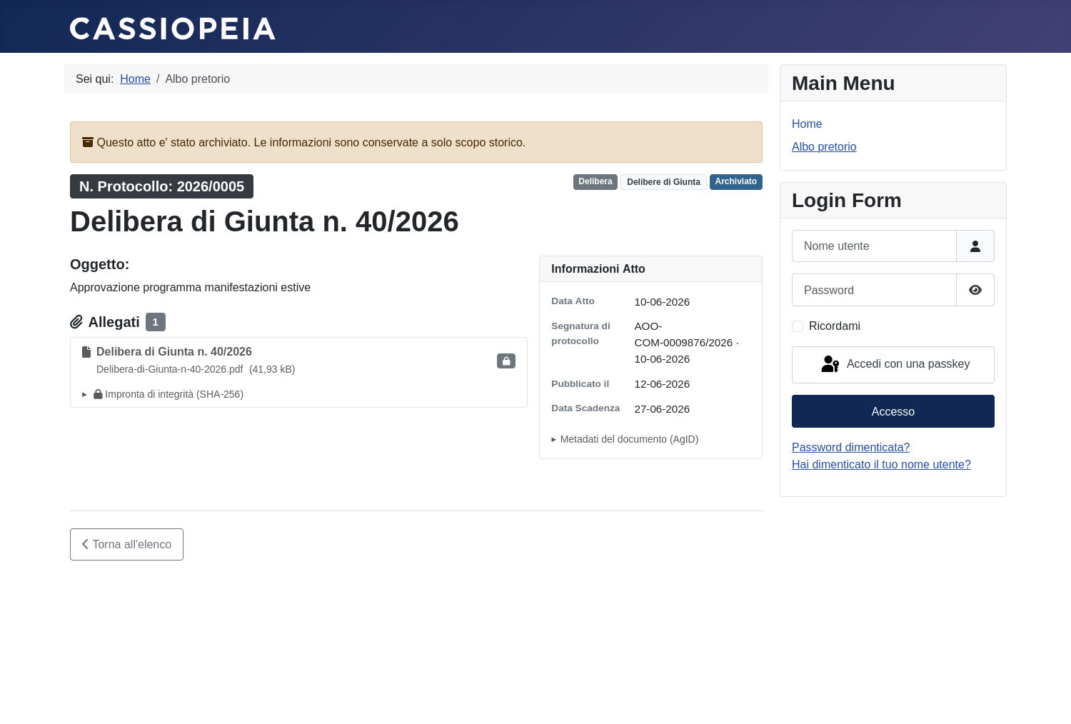 La scheda pubblica di un atto archiviato: avviso di archiviazione in testa e allegato con il lucchetto, non scaricabile.